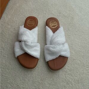 Andre Assous Women's White Terry Cloth Slippers